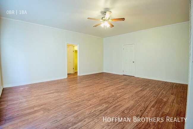 Building Photo - 1868 W 11th St