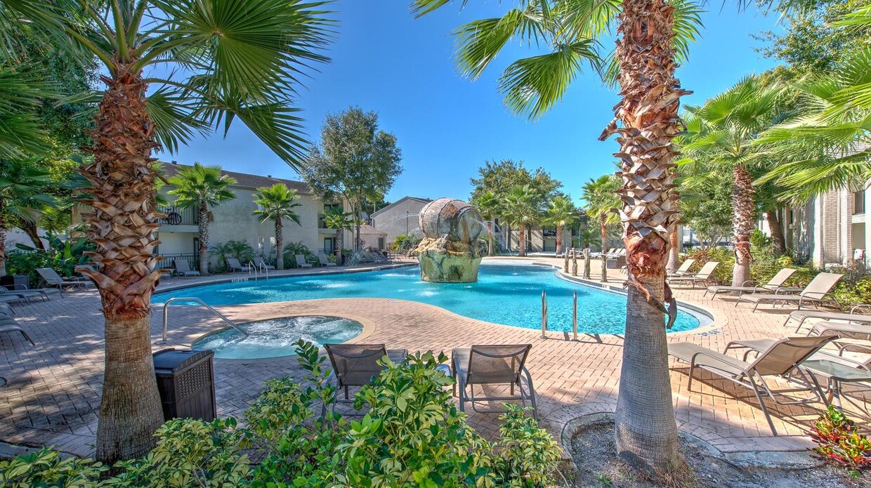 Resort Style Pool with Jacuzzi - *Campus Palms Apartments- USF STUDENT LIVING*