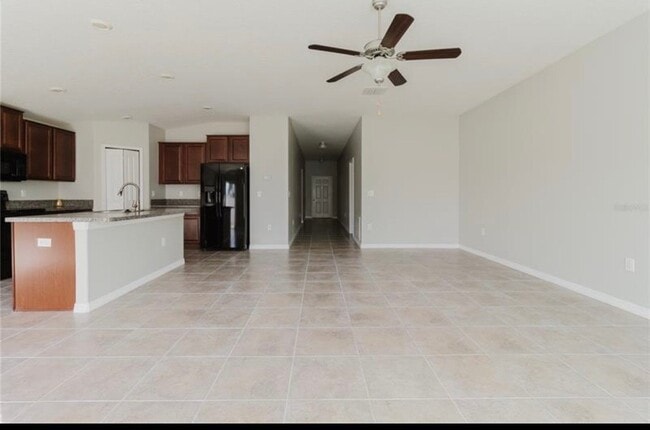 Photo - 304 Cascade Bend Dr House