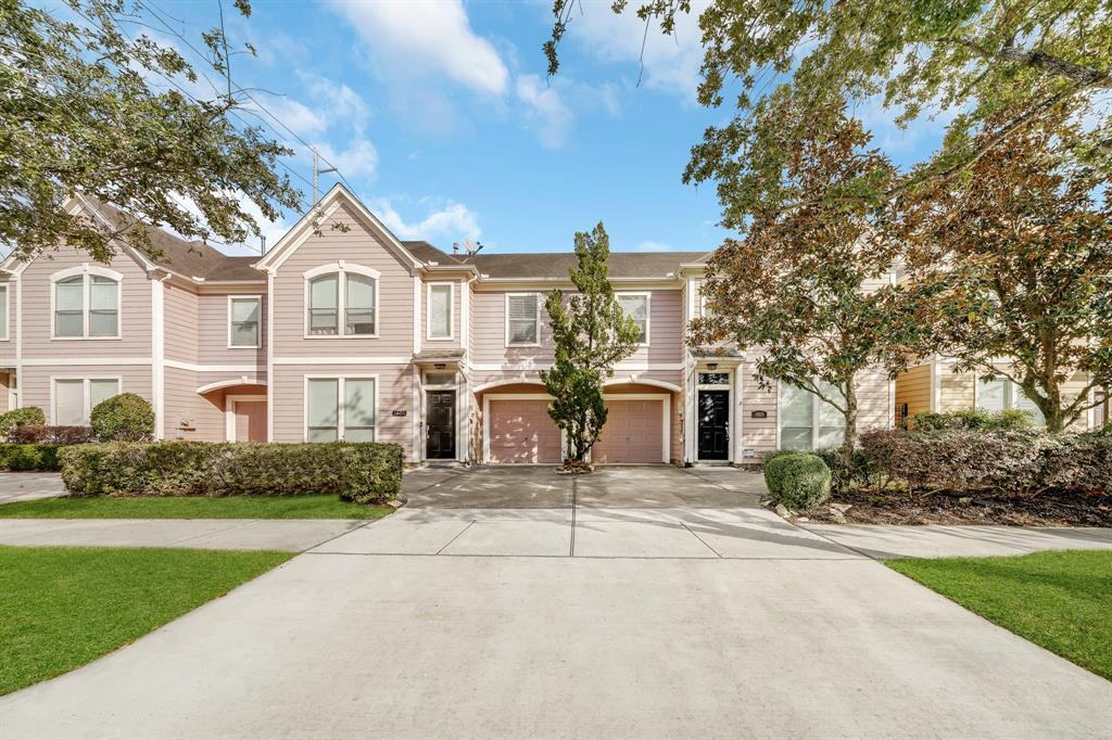 1809 Genesee St, Houston, TX 77019 Condo for Rent in Houston, TX