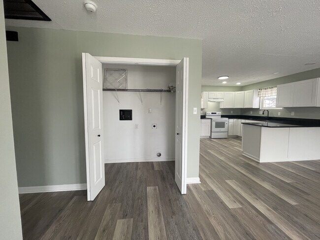 Foto del edificio - 101 Gibbons St