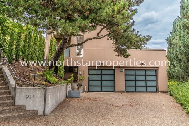 Building Photo - West Hills Contemporary with Breathtaking ...