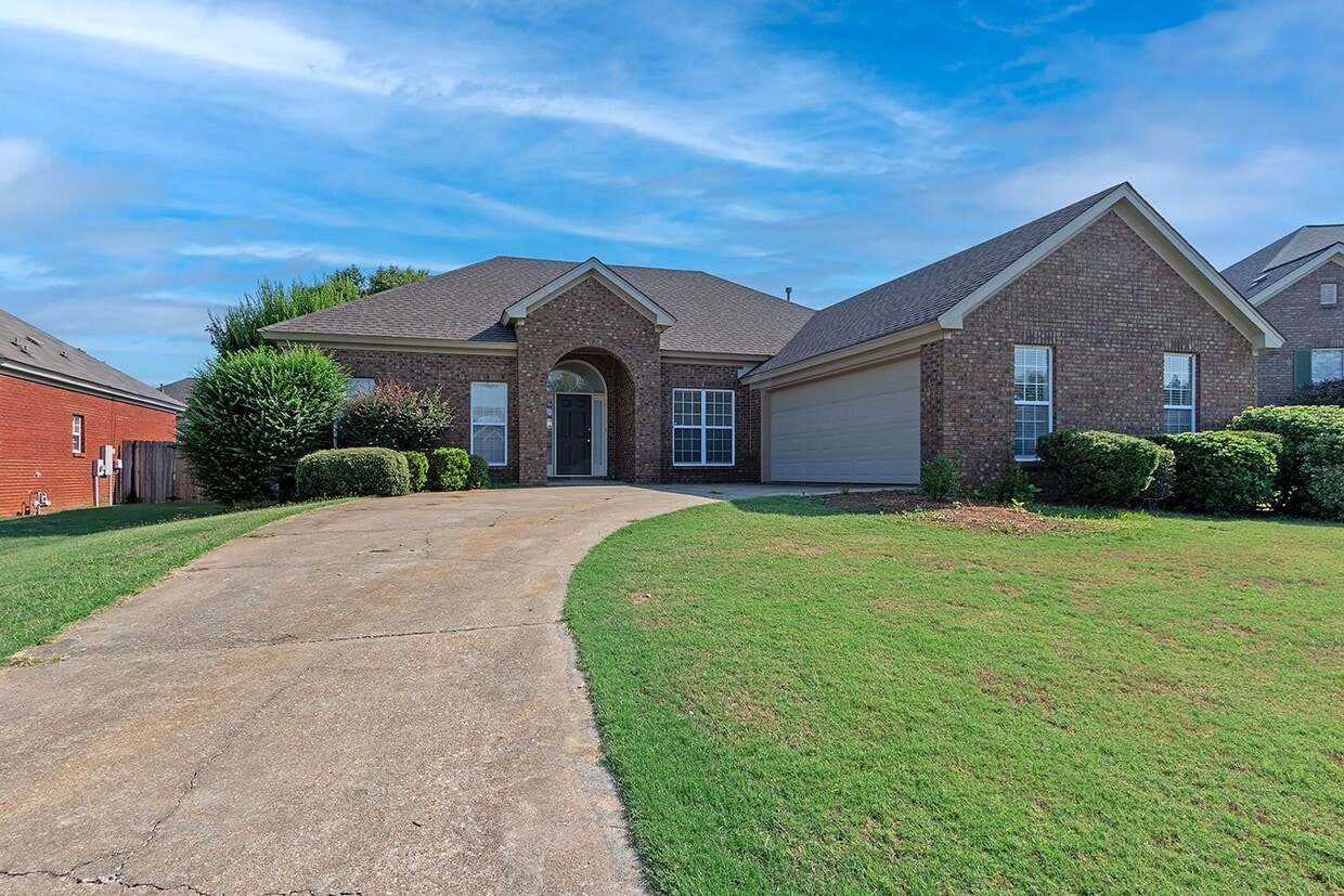 1010 Thistle Rd, Prattville, AL 36066 House Rental in Prattville, AL