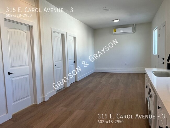 Foto del edificio - 315 E Carol Ave