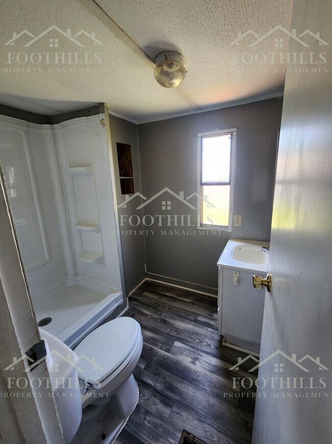 Foto del edificio - 2-Bedroom Mobile Home in Colony Park with ...