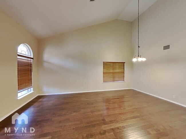 Foto del edificio - 8930 Wolff Vista