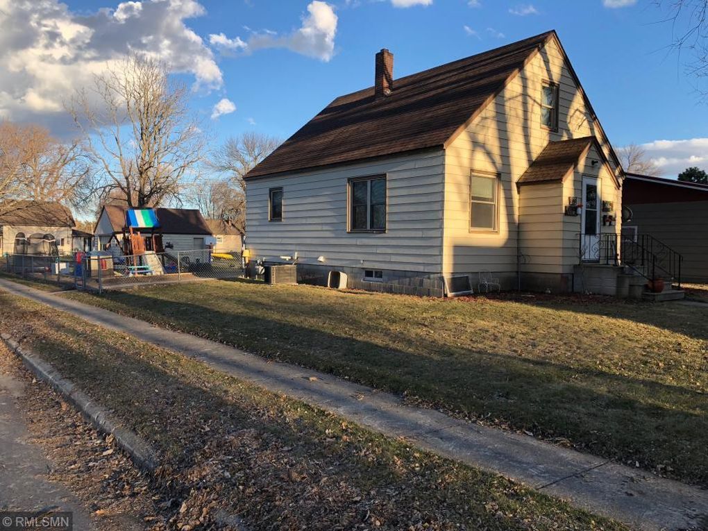 101 2nd St, Wood Lake, MN 56297 House for Rent in Wood Lake, MN