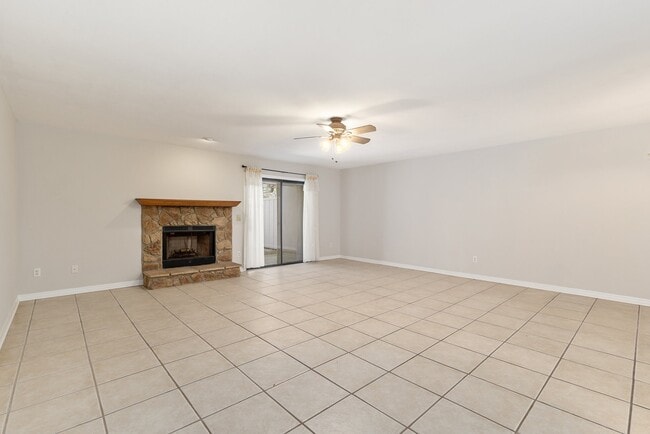 Building Photo - 3724 NW 54th Ln