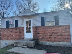 Building Photo - 2536 Oepts Ave