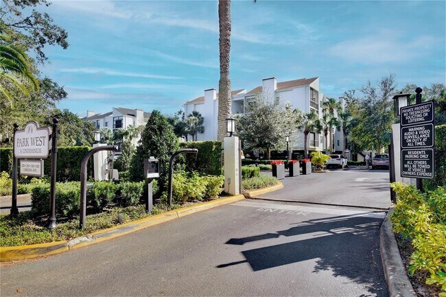 Foto del edificio - 250 Carolina Ave