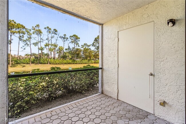 Foto del edificio - 13545 Eagle Ridge Dr