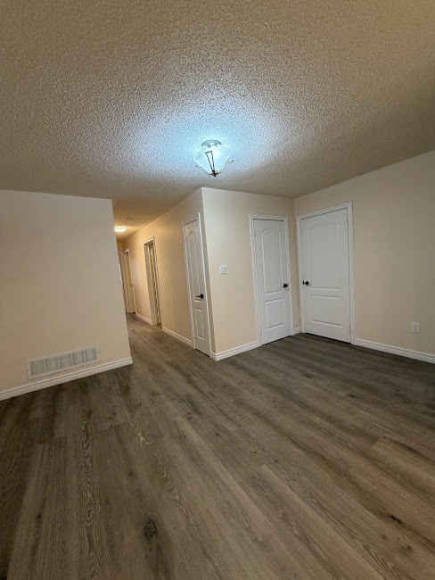 Photo du bâtiment - 8 Ed Quigg Way