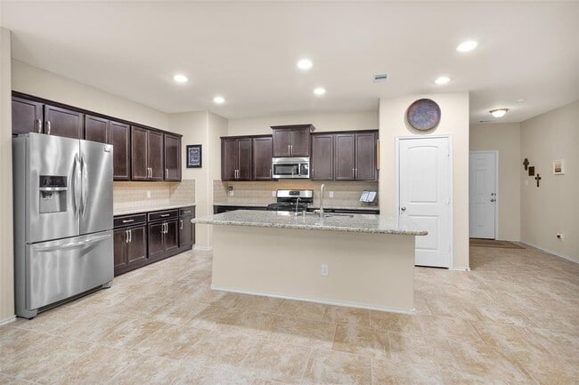 Building Photo - 8458 Coral Cove Pass Ln