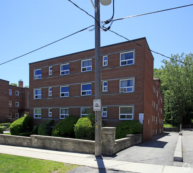 Primary Photo - 310-314 The Kingsway