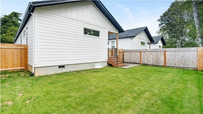 Foto del edificio - 205 W Harriman St