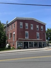 Building Photo - 2 Main St
