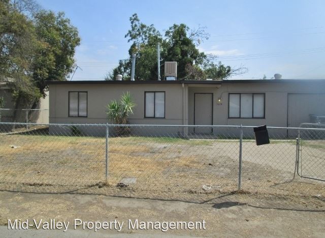 Foto principal - 3 br, 1 bath House - 1628 N. Elm Street