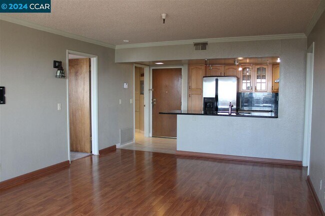 Foto del edificio - 545 Pierce St