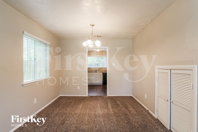 Foto del edificio - 4222 Chestergate Dr