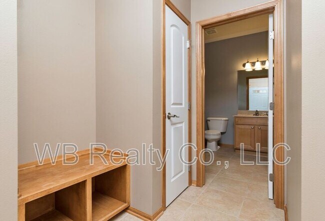 Foto del edificio - 645 SE Carefree Ln