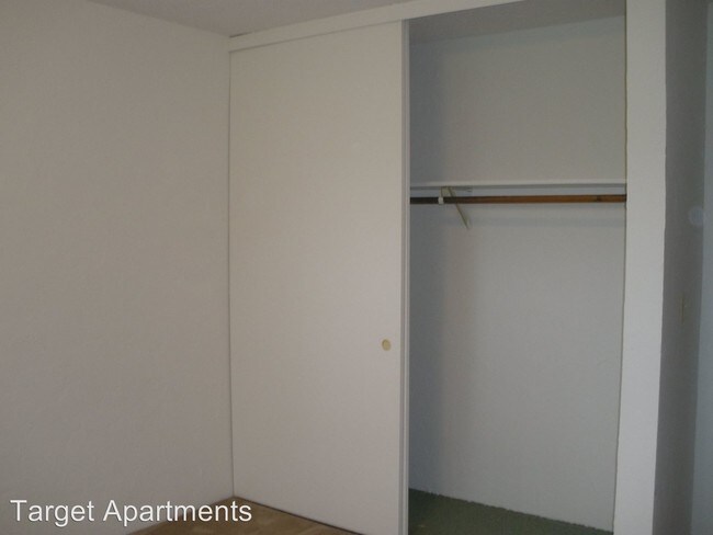 Foto del edificio - 8800-8824 W 36th St