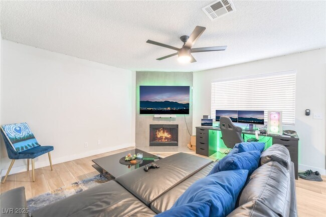 Foto del edificio - 924 Falconhead Ln