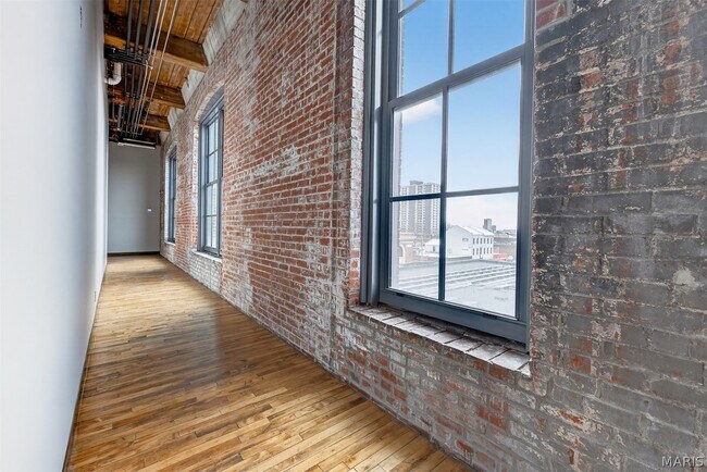 Foto del edificio - 2647 Locust St