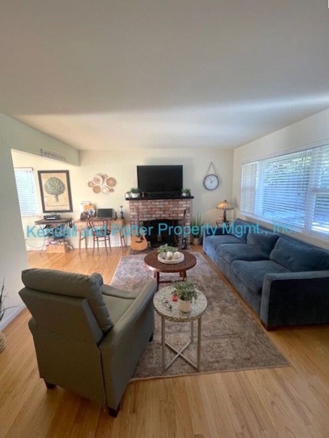 Foto del edificio - Charming 2 Bed/2 Bath Aptos Home