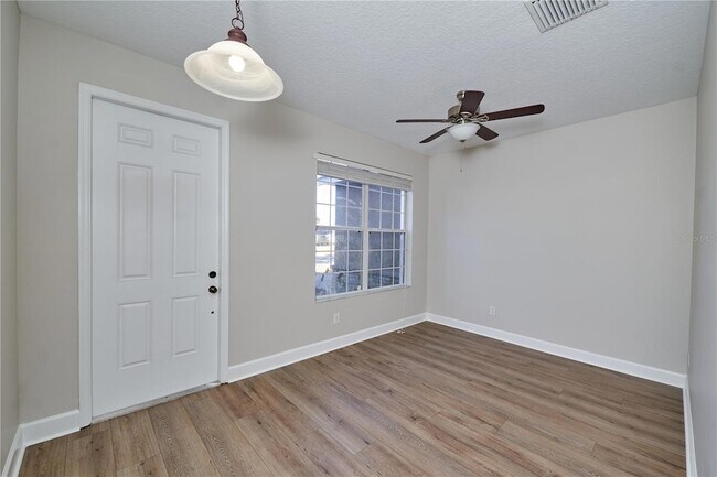 Foto del edificio - 23903 Sardinia Dr