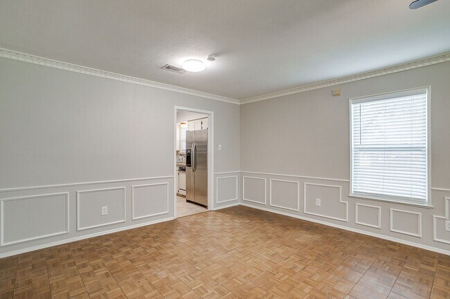 Foto del edificio - 1706 Larkspur Dr