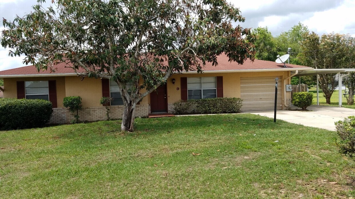 9 Almond Drive Pass, Ocala, FL 34472 House Rental in Ocala, FL