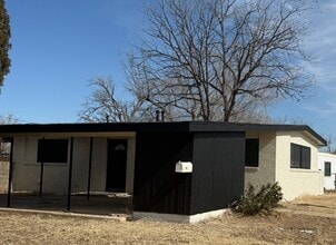 Building Photo - 415 E 49th St