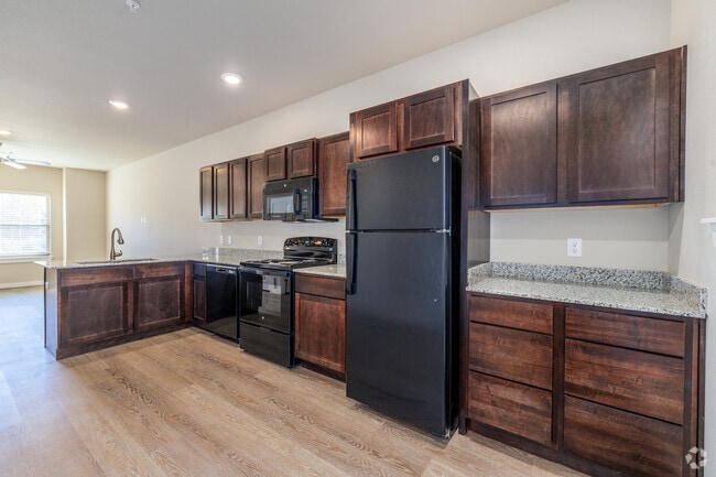 Interior Photo - 12 Hundred Place