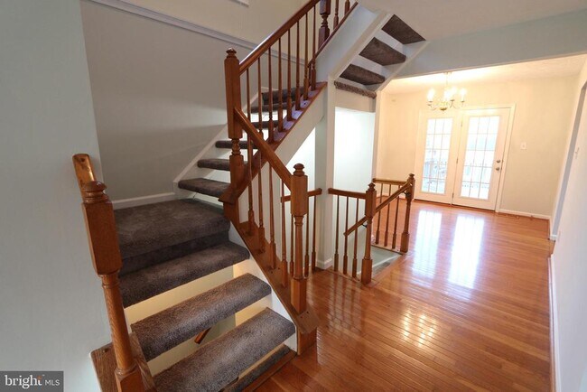 Building Photo - 8552 Paragon Ct