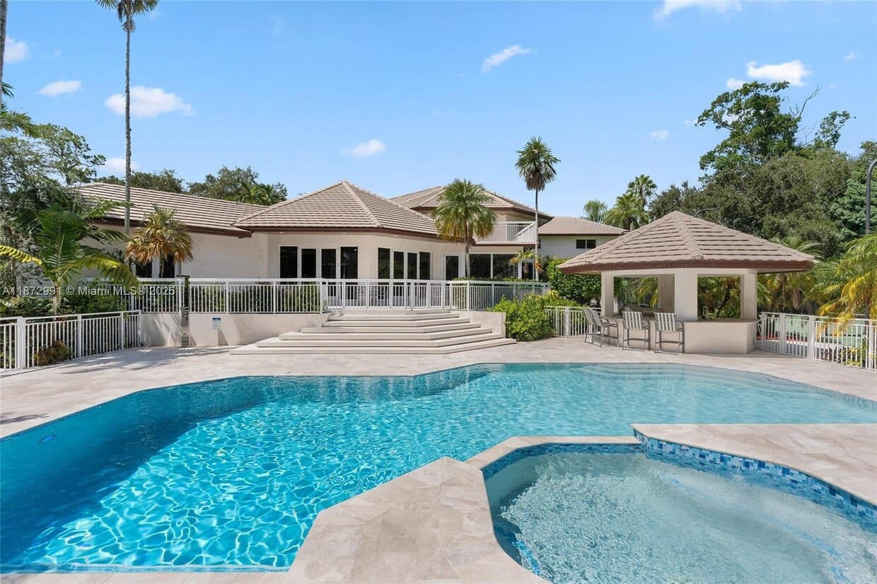 Foto principal - 6190 SW 102nd St