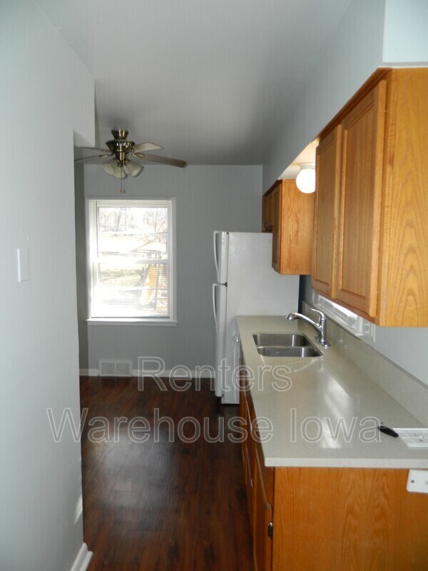 Building Photo - 1143 65th St