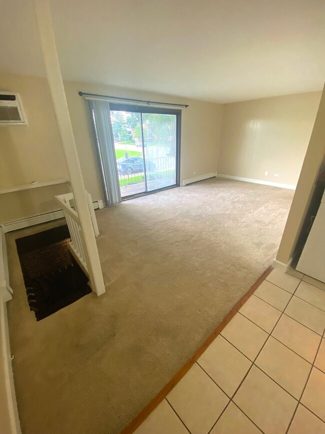 Building Photo - 1412 Willow Ln