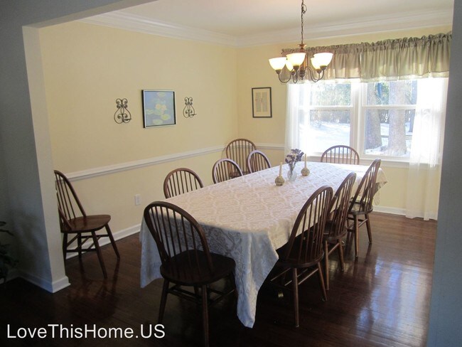 Foto del edificio - 5 br, 2.5 bath House - 204 Daphne Dr