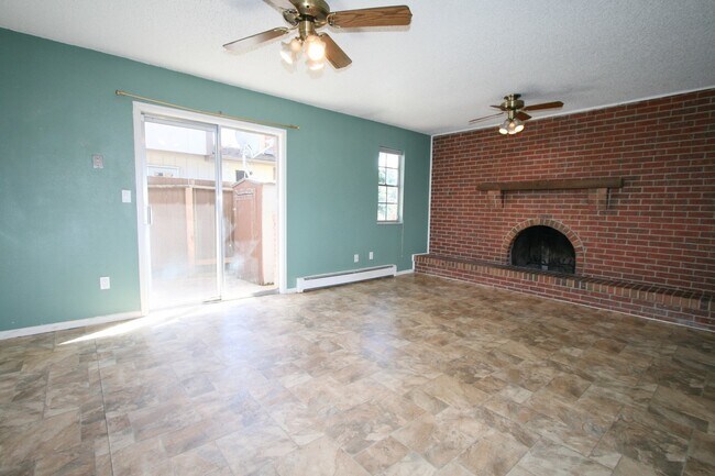 Foto del edificio - 3 Bedroom condo in quiet community!