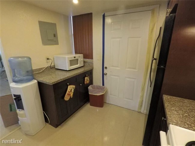 Foto del edificio - 5335 NW 10th Ct