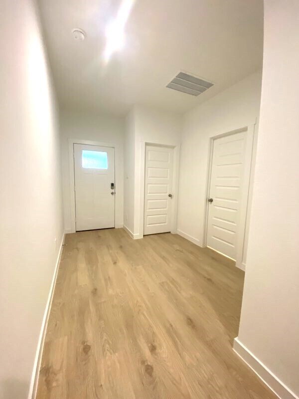 Foto del edificio - 1623 Fleetwood Crossing Dr