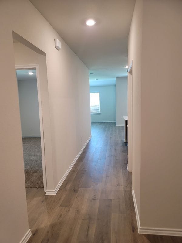 Foto del edificio - 1216 Riverbrook Ln