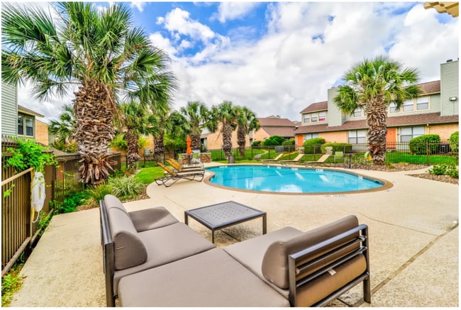 kjuyfuygkjhk.PNG - Lost Creek Ranch Apts