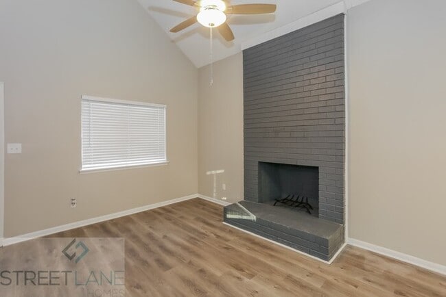 Building Photo - 6525 Piney Path Rd