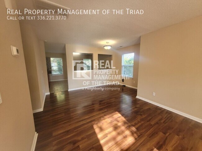 Building Photo - Welcome Home! 3BR/2.5BA Home in Julian Pon...