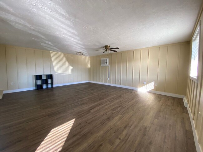 Foto del edificio - Studio Home located in Rogersville, TN