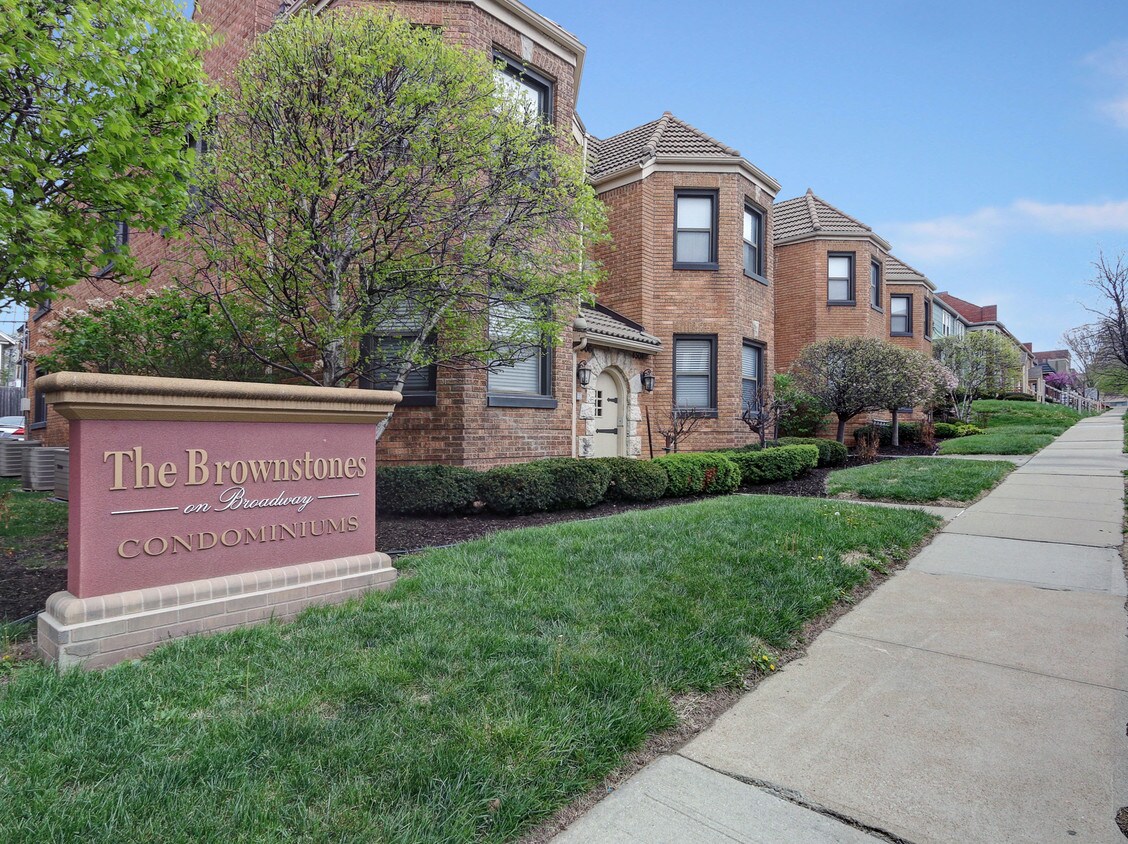 4506 Broadway Blvd, Kansas City, MO 64111 Condo for Rent in Kansas