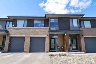 Building Photo - 511 Pimiwidon St