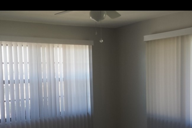 Foto del edificio - 4323 Sands Blvd