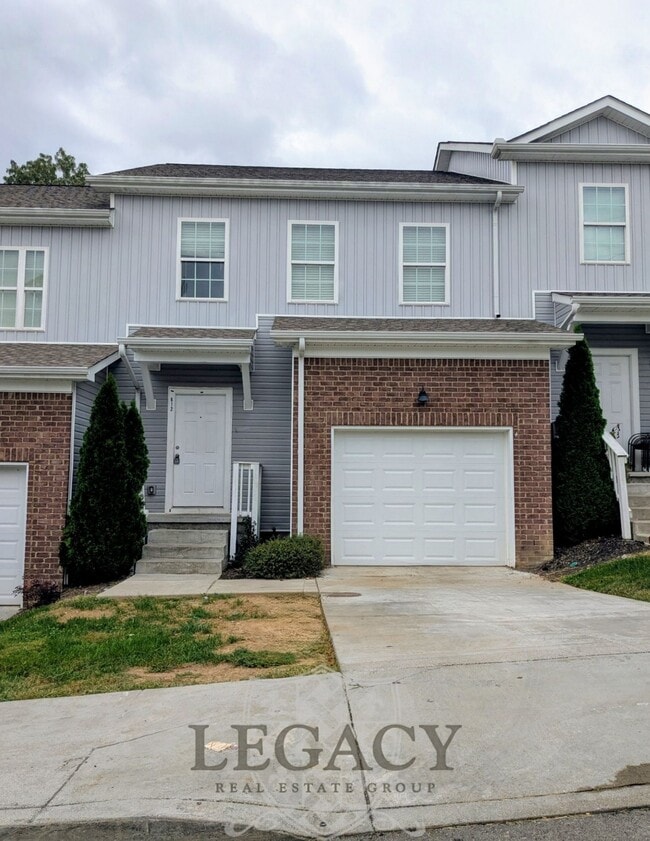 Building Photo - 612 Pippin Dr